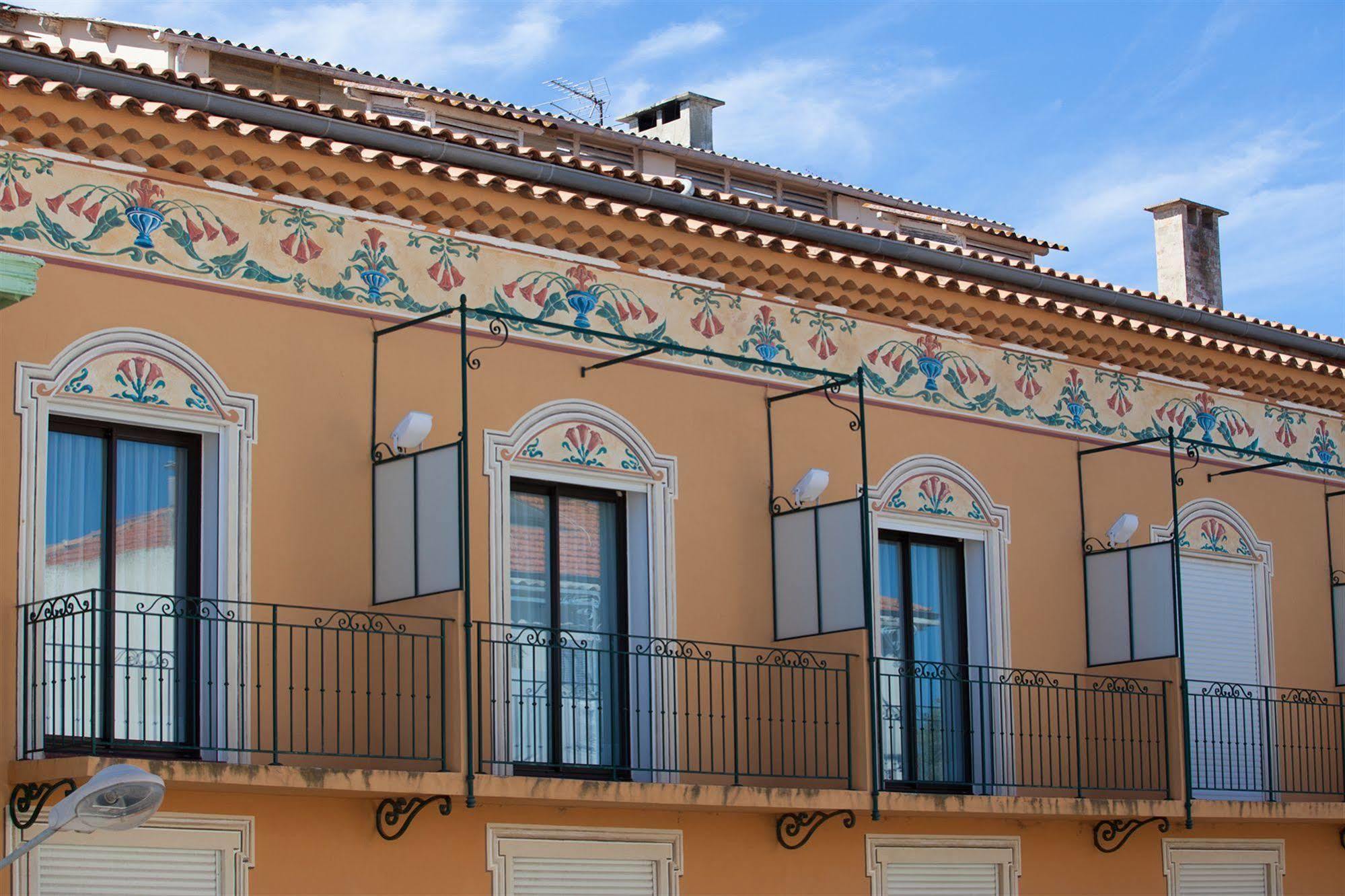 Hotel Provencal Hyères Exteriör bild